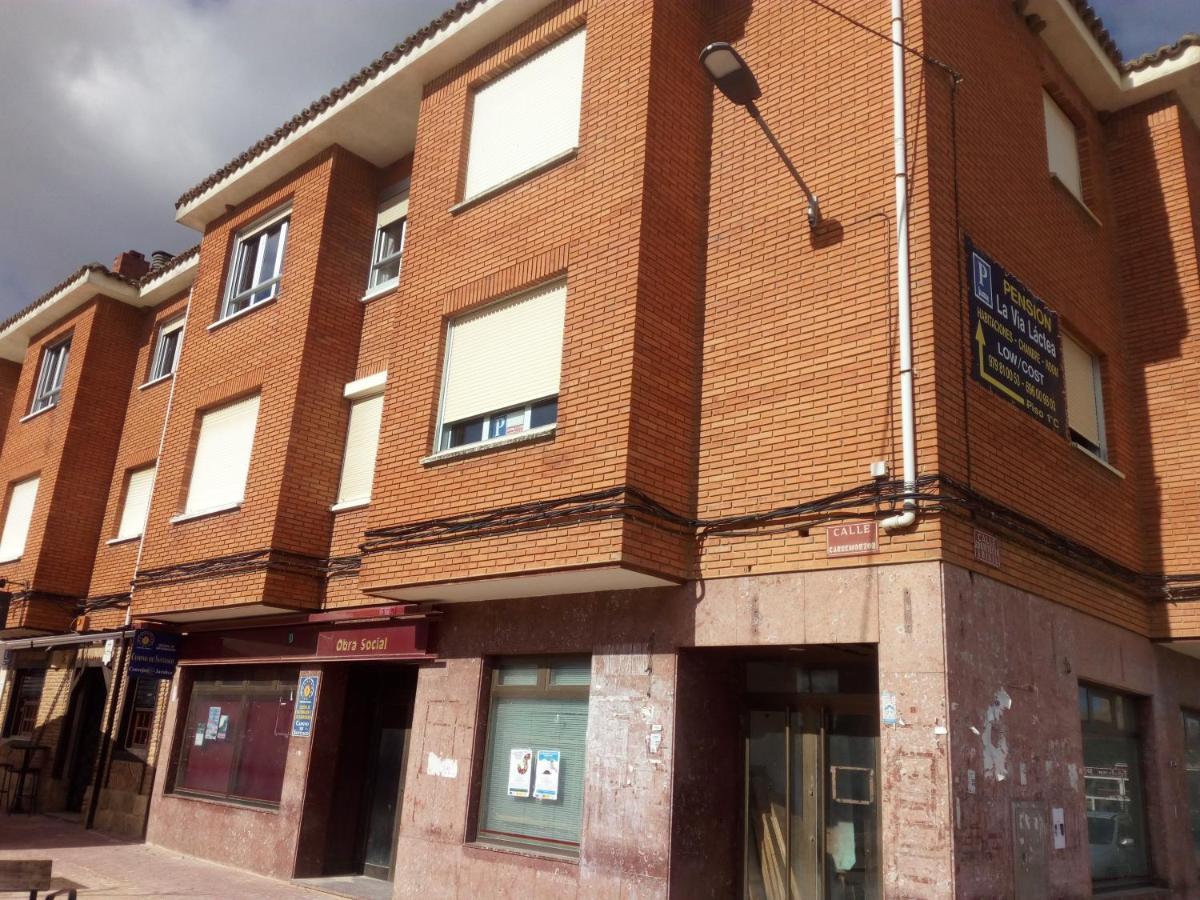 Отель Apartamento Pension La Via Lactea Фромиста Экстерьер фото