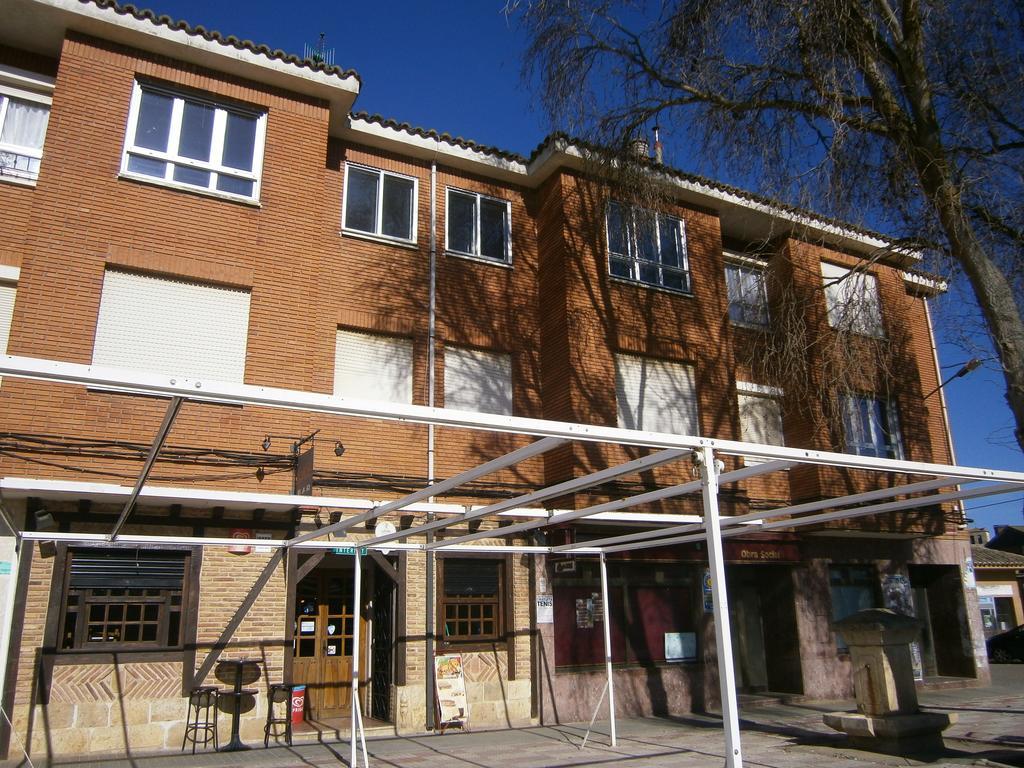 Отель Apartamento Pension La Via Lactea Фромиста Экстерьер фото