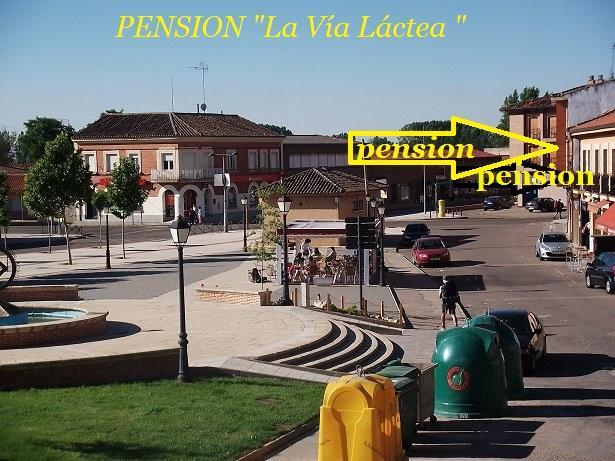 Отель Apartamento Pension La Via Lactea Фромиста Экстерьер фото
